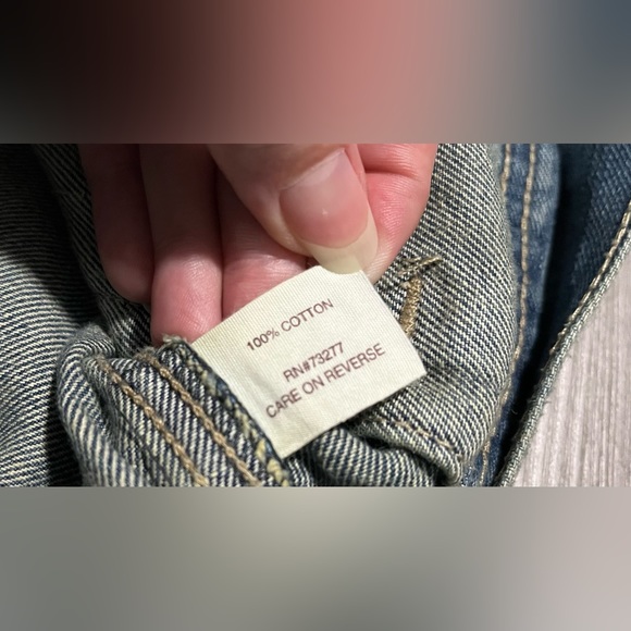 Mudd Distressed Jean Jacket - Size Women’s Medium - Denim Jacket - Picture 8 of 9